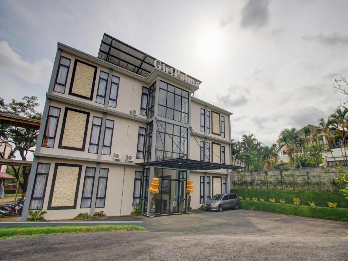 Hotel Capital O 90070 Giri Palma & Malang